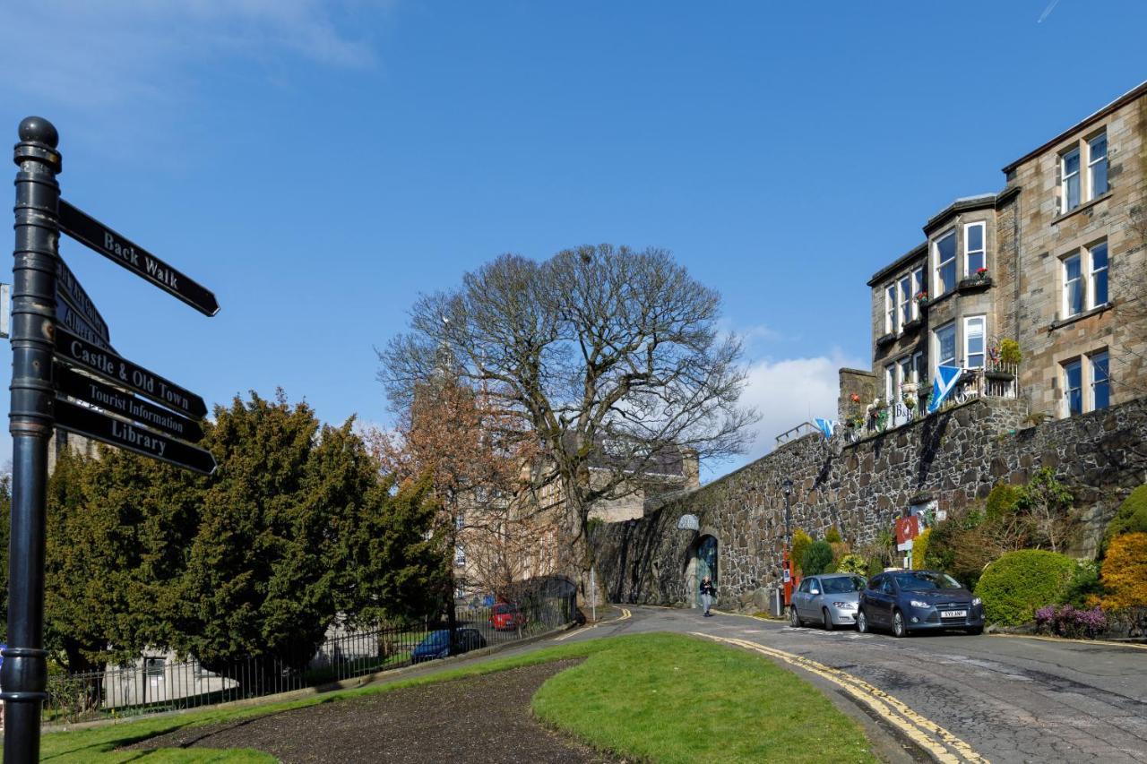 Castle Walk 3*