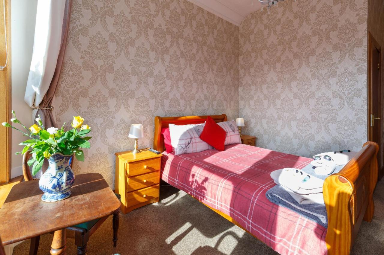 Castle Walk Bed & Breakfast 3*